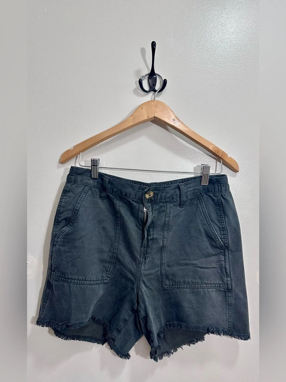 Aerie Linen Shorts Frayed Hem in Charcoal Size S